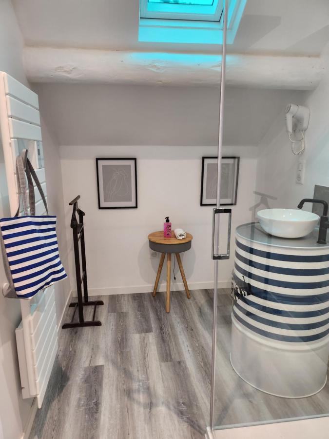 Maison Face A L'abbaye D'hautvillers - 2 Bedrooms 2 Bathrooms, Parking Villa