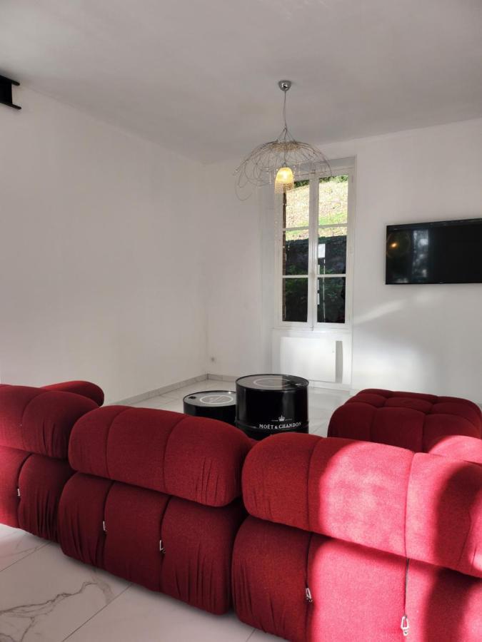 Villa Maison Face A L'abbaye D'hautvillers - 2 Bedrooms 2 Bathrooms, Parking *