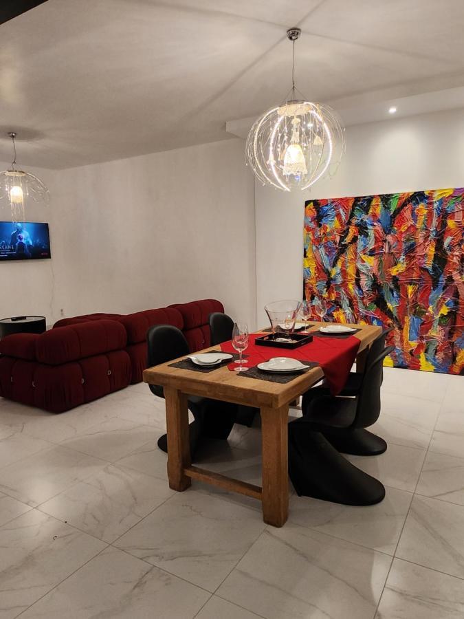 Maison Face A L'abbaye D'hautvillers - 2 Bedrooms 2 Bathrooms, Parking Hautvillers